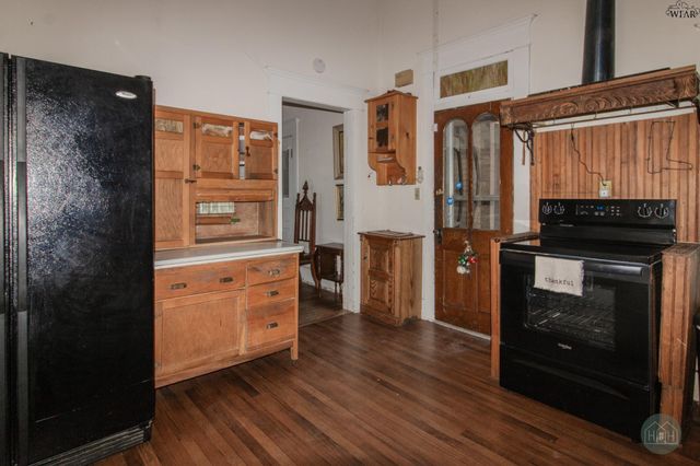 2106 and 2116 MAIN STREET, Vernon, TX 76384