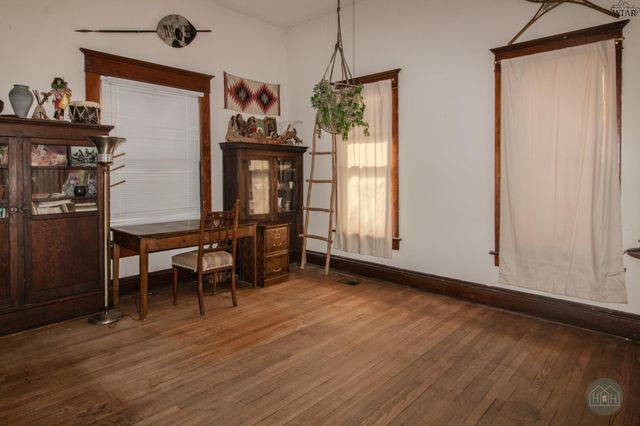 2106 and 2116 MAIN STREET, Vernon, TX 76384