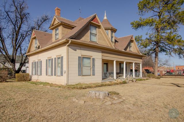 2106 and 2116 MAIN STREET, Vernon, TX 76384