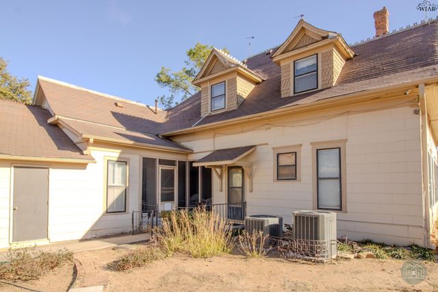 2106 and 2116 MAIN STREET, Vernon, TX 76384