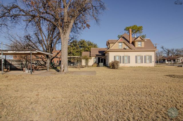 2106 and 2116 MAIN STREET, Vernon, TX 76384