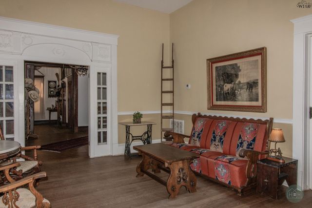 2106 and 2116 MAIN STREET, Vernon, TX 76384