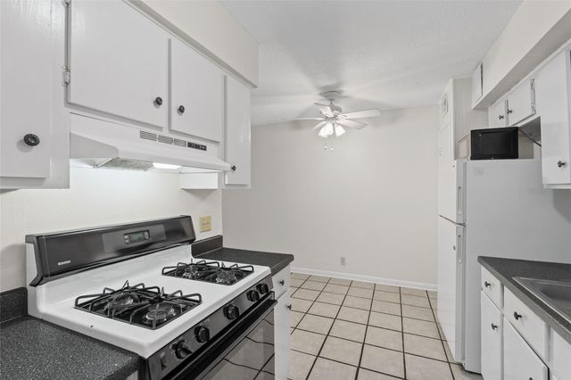 2800 Westhill DR 103, Austin, TX 78704