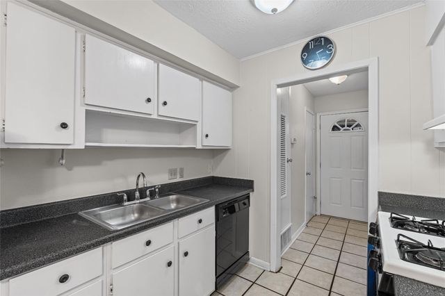 2800 Westhill DR 103, Austin, TX 78704