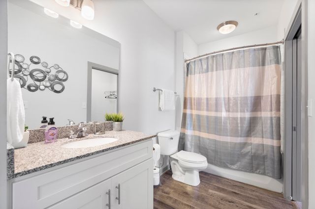 804 Riverfront Parkway 302, Chattanooga, TN 37402