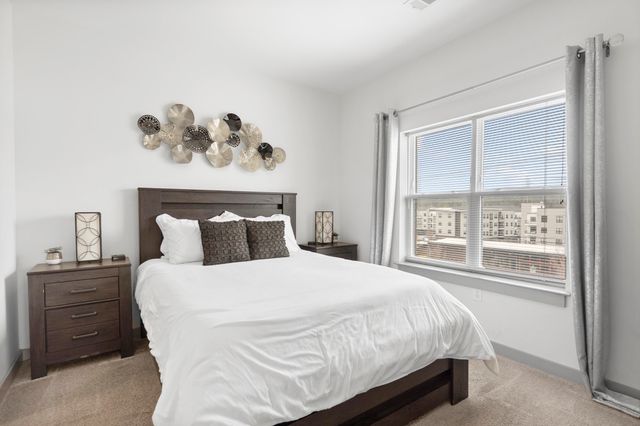 804 Riverfront Parkway 302, Chattanooga, TN 37402