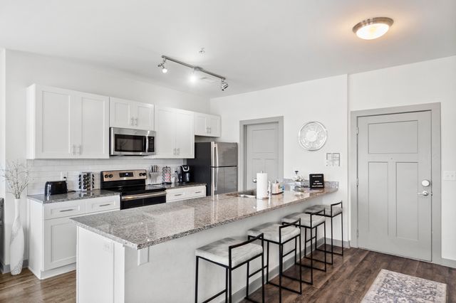 804 Riverfront Parkway 302, Chattanooga, TN 37402