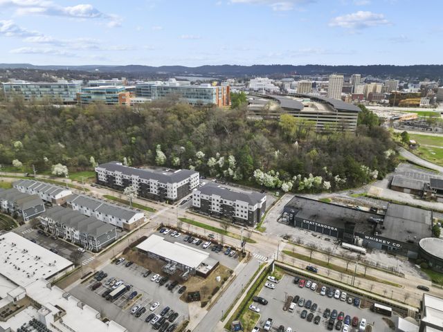 804 Riverfront Parkway 302, Chattanooga, TN 37402