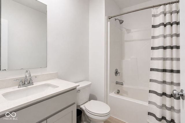 4411 Ashton View, Indianapolis, IN 46268