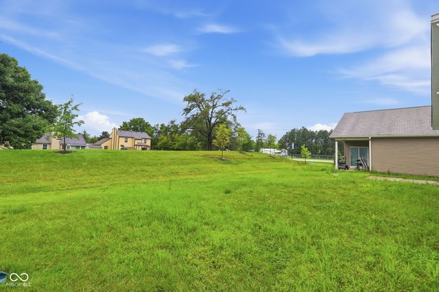 4411 Ashton View, Indianapolis, IN 46268