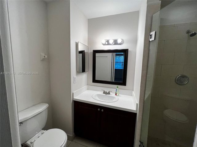 9000 NW 28th Dr 1-303, Coral Springs, FL 33065