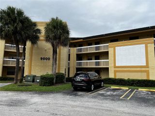 9000 NW 28th Dr 1-303, Coral Springs, FL 33065