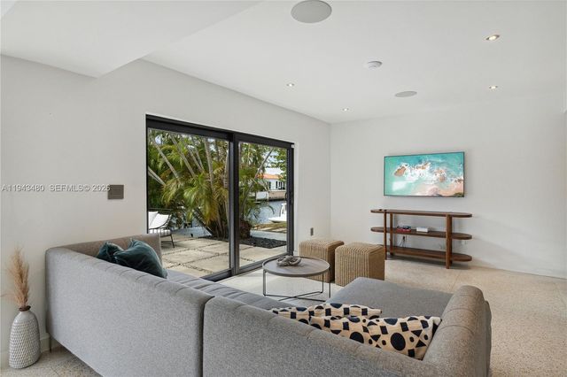 12901 Oleander Rd, North Miami, FL 33181