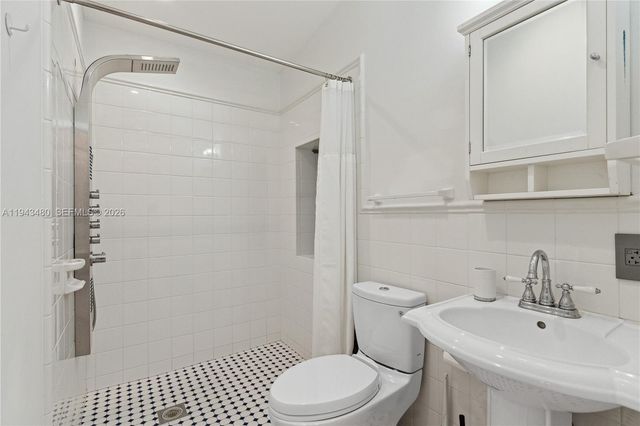 12901 Oleander Rd, North Miami, FL 33181