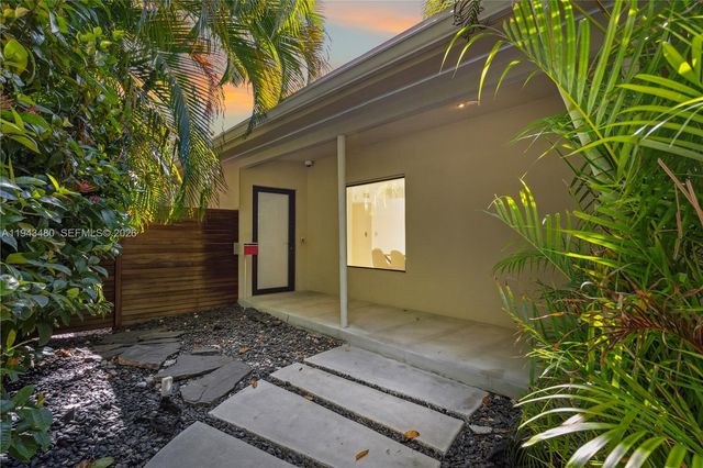 12901 Oleander Rd, North Miami, FL 33181