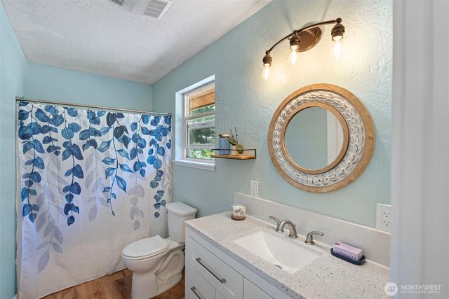 30978 Old Hansville Road NE, Kingston, WA 98346