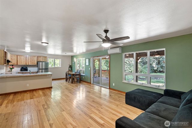 30978 Old Hansville Road NE, Kingston, WA 98346