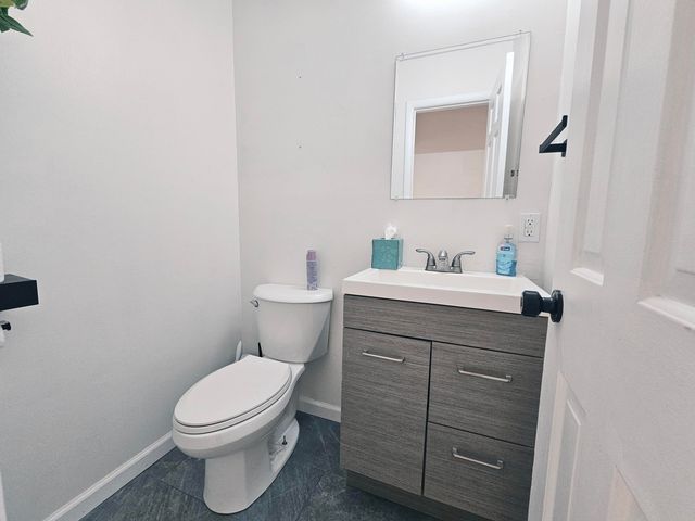 19620 Silver-Spring Street, Southfield City, MI 48076