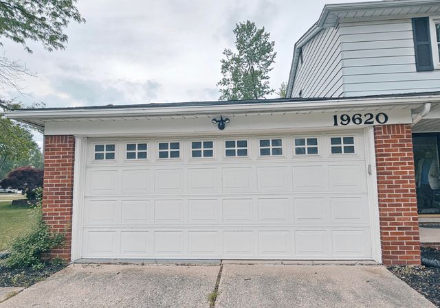 19620 Silver-Spring Street, Southfield City, MI 48076