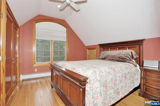 8 Le Roy Place, Park Ridge, NJ 07656
