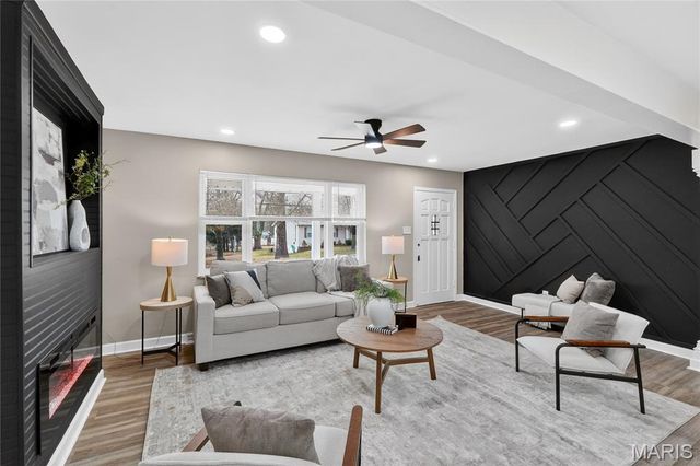 3902 Jane Avenue, St Ann, MO 63074