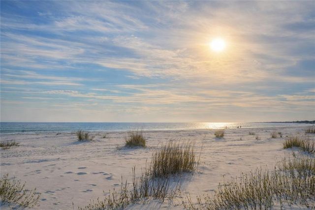 127 Audubon Street, Dauphin Island, AL 36528