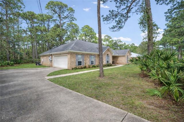 127 Audubon Street, Dauphin Island, AL 36528