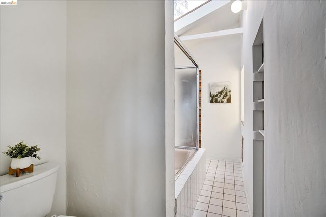 7603 Terrace Dr, El Cerrito, CA 94530