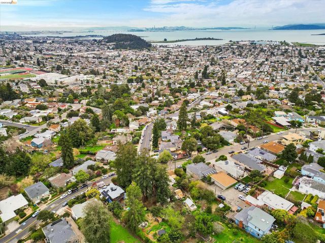 7603 Terrace Dr, El Cerrito, CA 94530