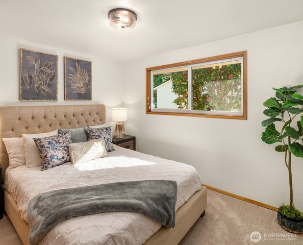 3824 S 348th Street, Auburn, WA 98001