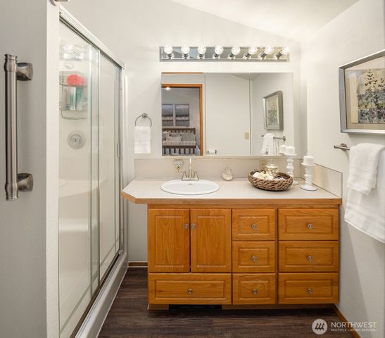 3824 S 348th Street, Auburn, WA 98001