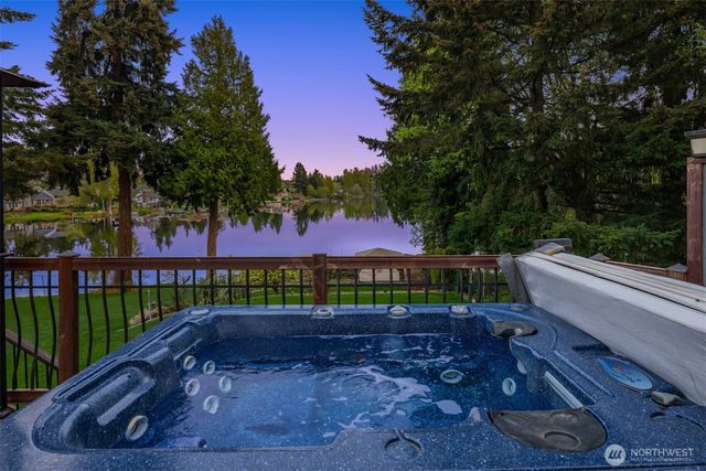 3824 S 348th Street, Auburn, WA 98001