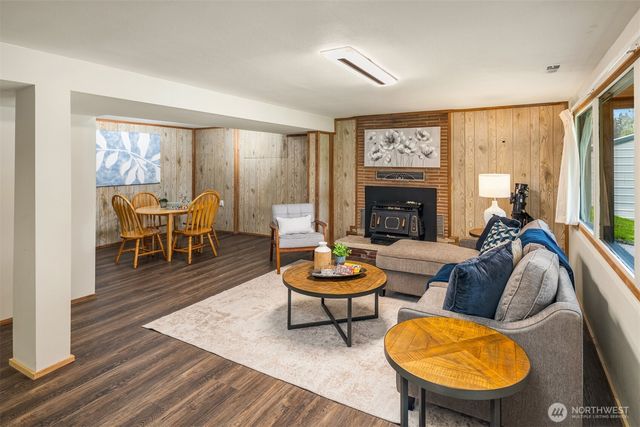 3824 S 348th Street, Auburn, WA 98001