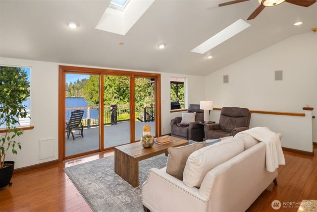 3824 S 348th Street, Auburn, WA 98001