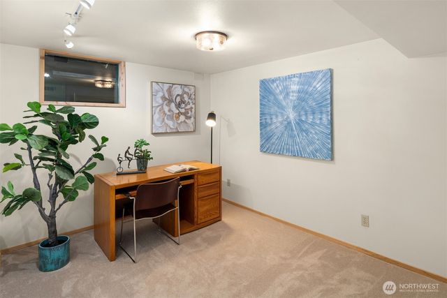 3824 S 348th Street, Auburn, WA 98001