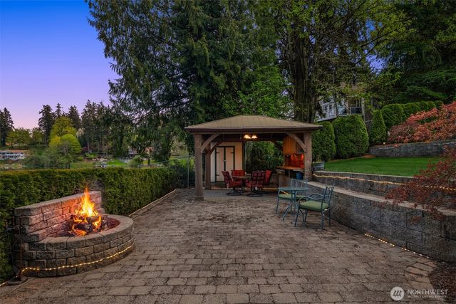 3824 S 348th Street, Auburn, WA 98001