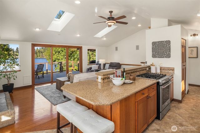 3824 S 348th Street, Auburn, WA 98001