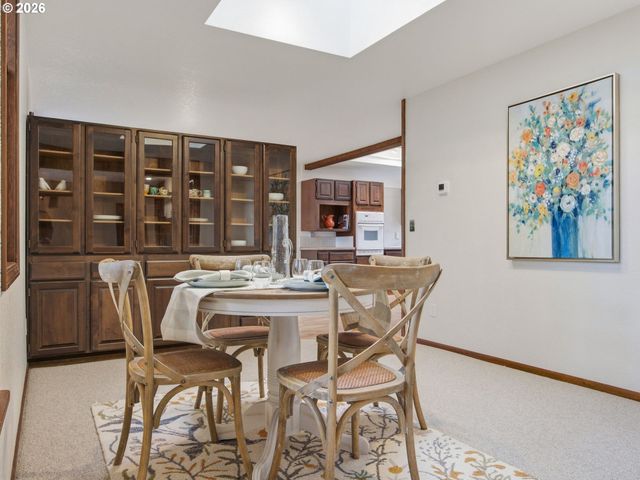 325 Alpine St, Seaside, OR 97138