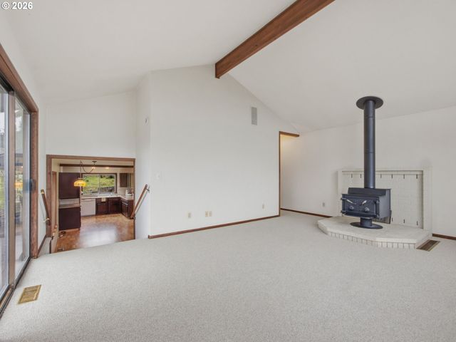 325 Alpine St, Seaside, OR 97138