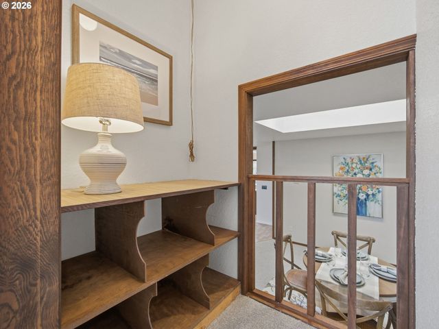 325 Alpine St, Seaside, OR 97138