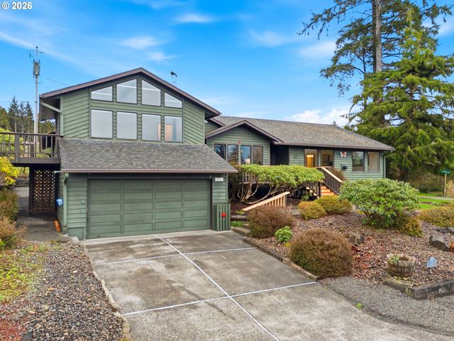 325 Alpine St, Seaside, OR 97138