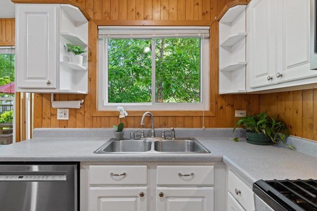 20535 84th PLACE, Bristol, WI 53104