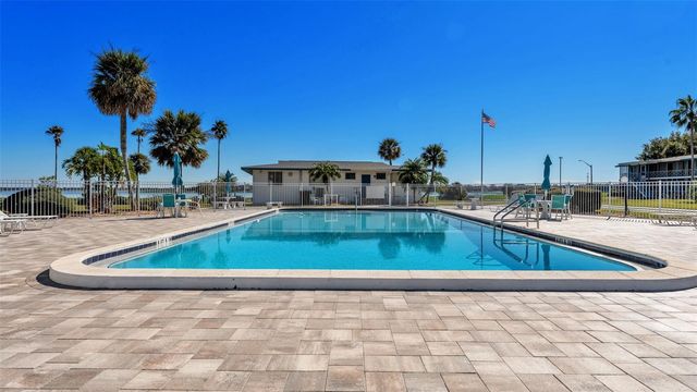 1600 W LAKE PARKER DRIVE C8, Lakeland, FL 33805