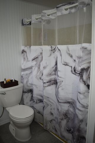 909 S 6th Street, Osage, IA 50461