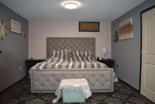 909 S 6th Street, Osage, IA 50461