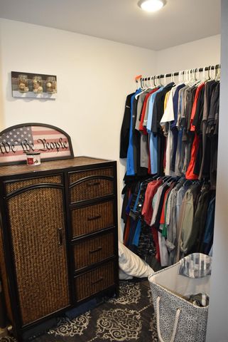 909 S 6th Street, Osage, IA 50461