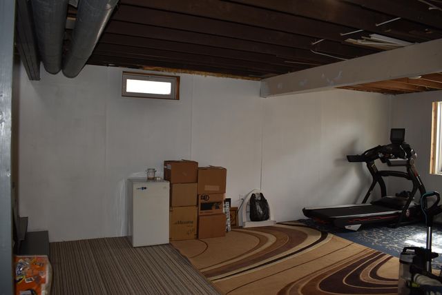 909 S 6th Street, Osage, IA 50461