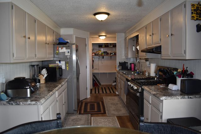 909 S 6th Street, Osage, IA 50461