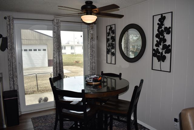 909 S 6th Street, Osage, IA 50461