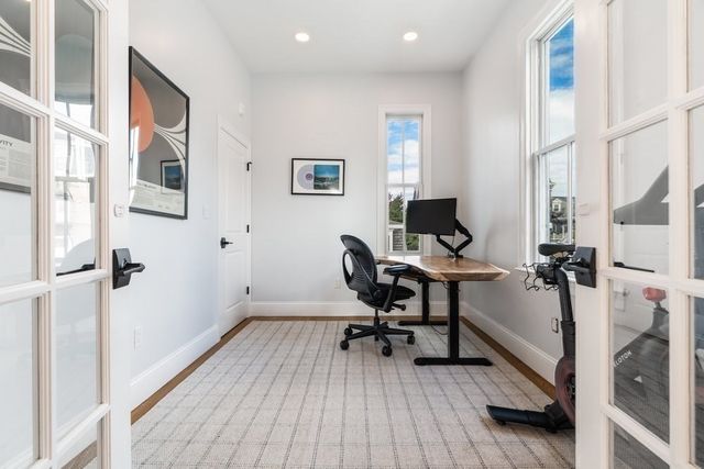 560 E 5th St 2, Boston, MA 02127